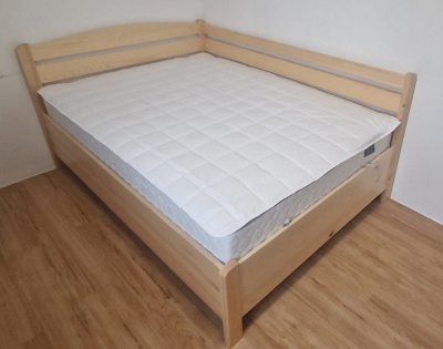 ZAF�R 140x200 cm magas�tott (+ 10 cm) felnyithat� francia�gy,  100 cm-es fejv�ggel, 3 db korl�ttal - nagy teherb�r�s�, massz�v! -   t�m�r, borovi feny� kivitelben, lakkozva - Most 30 % kedvezm�nnyel!