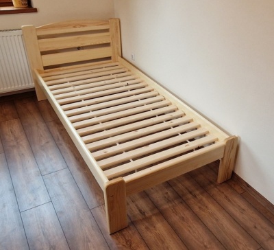 Zaf�r - 90x200 cm - EXTRA - nagy teherb�r�s� hever�, �gyr�ccsal -t�m�r, borovi feny�, lakkozott kivitelben - most 40 % kedvezm�nnyel!